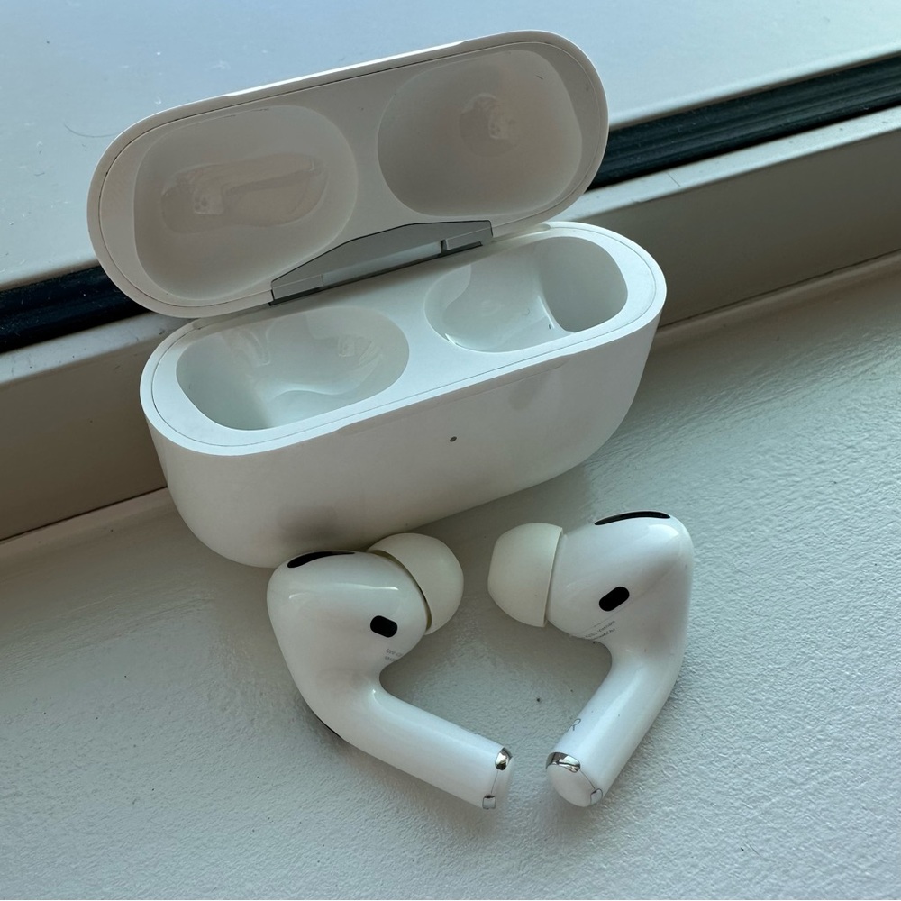Apple AirPod Pro (1st generation)